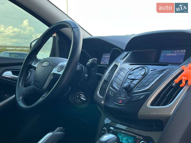 Хэтчбек Ford Focus 2012 в Львове