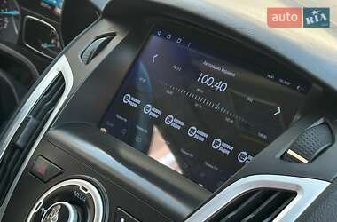 Седан Ford Focus 2015 в 