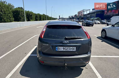 Хэтчбек Ford Focus 2006 в 