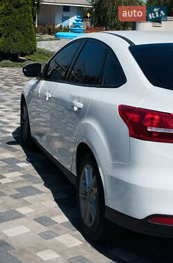Седан Ford Focus 2017 в 