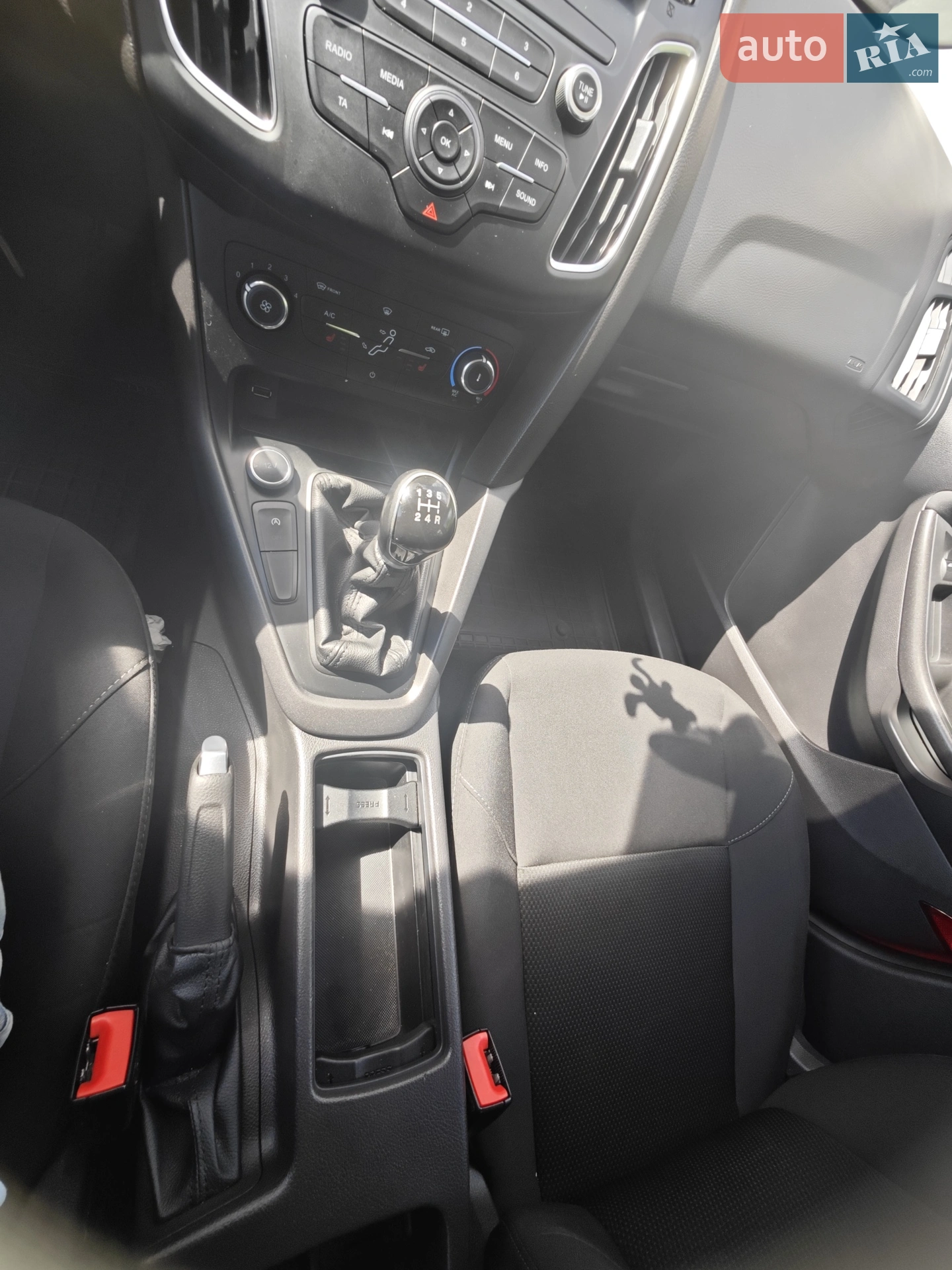 2015 Ford Focus - мініатюра 18
