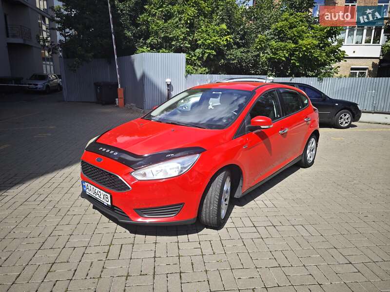 Хэтчбек Ford Focus 2015 в Киеве