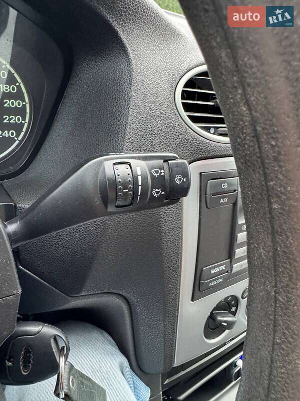 Универсал Ford Focus 2006 в Новояворовске