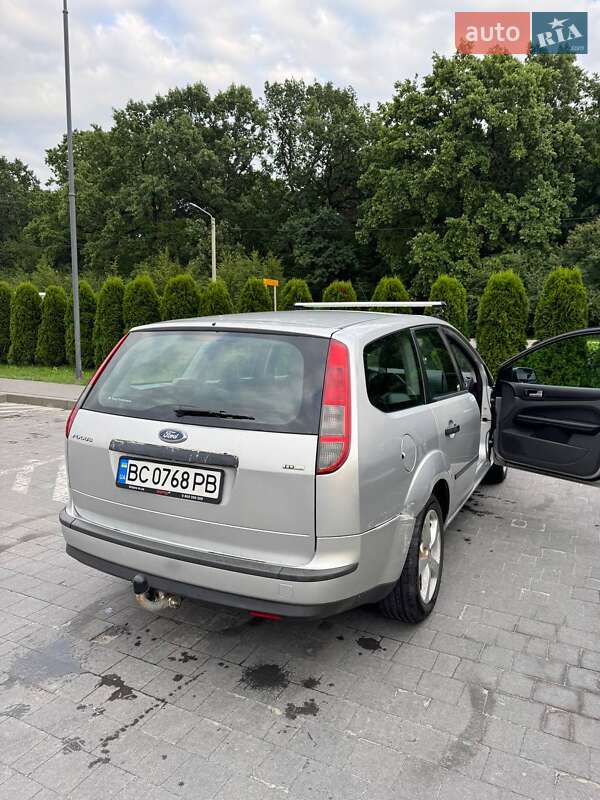 Универсал Ford Focus 2006 в Новояворовске
