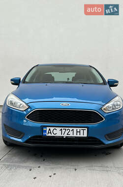 Седан Ford Focus 2015 в 