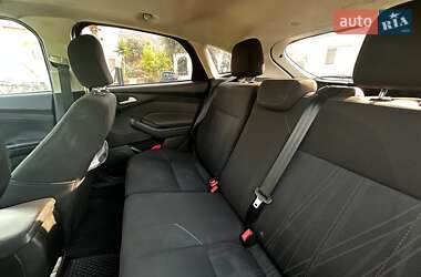 Хэтчбек Ford Focus 2016 в 