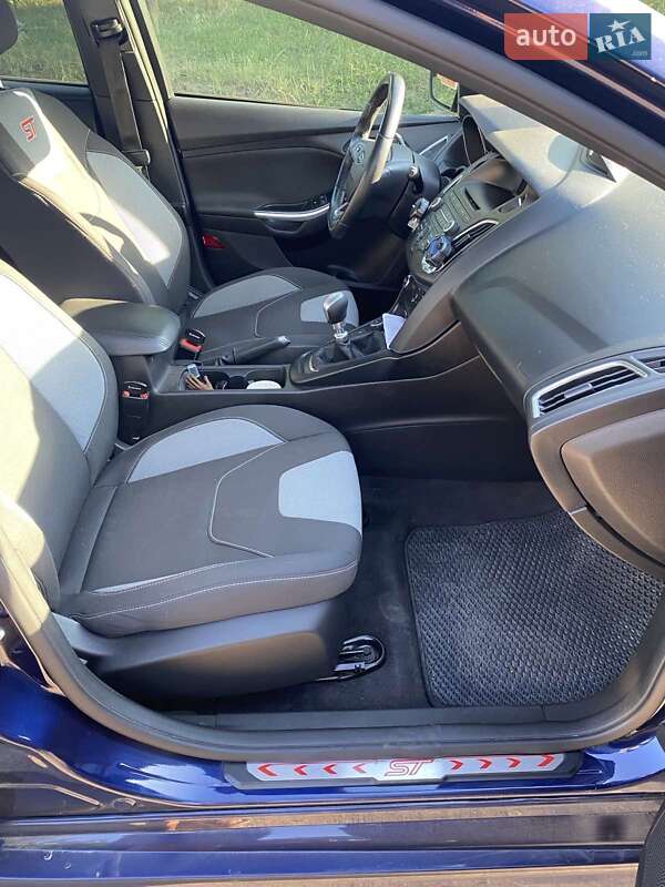 Хэтчбек Ford Focus 2017 в Кропивницком