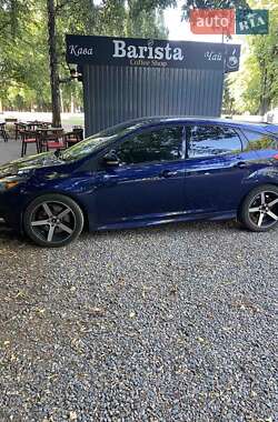 Хэтчбек Ford Focus 2017 в 