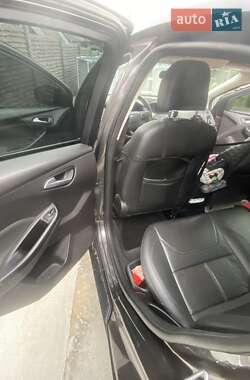 Седан Ford Focus 2015 в 