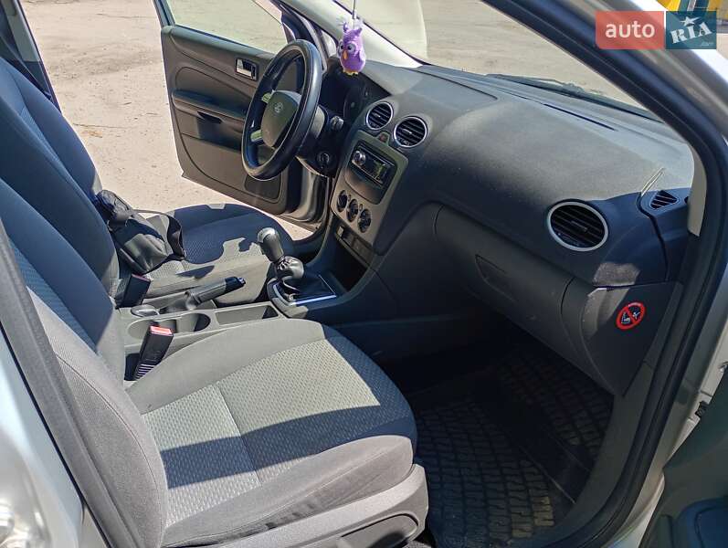 Хэтчбек Ford Focus 2008 в Коростене