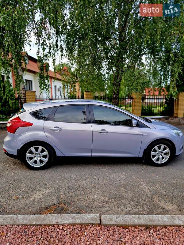 Хэтчбек Ford Focus 2011 в Полтаве