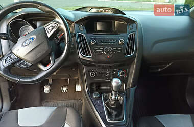 Хэтчбек Ford Focus 2017 в 