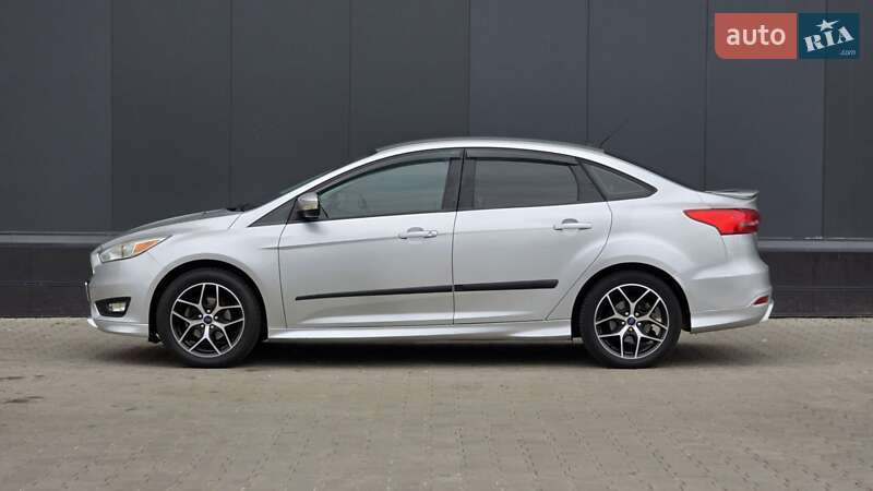 Седан Ford Focus 2015 в Киеве