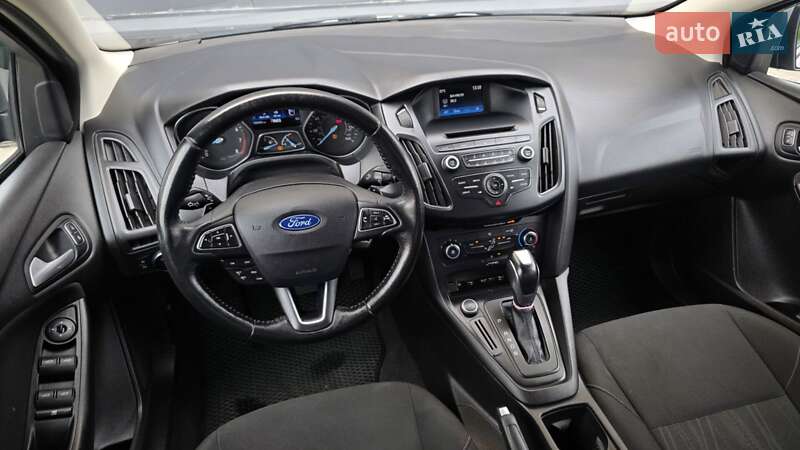 Седан Ford Focus 2015 в Киеве