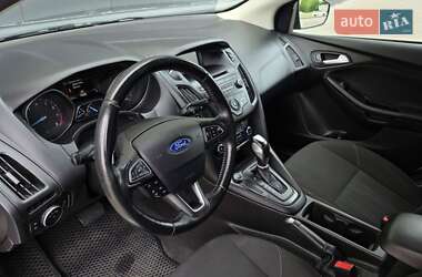 Седан Ford Focus 2015 в 