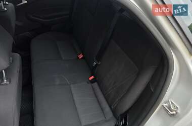 Седан Ford Focus 2015 в 