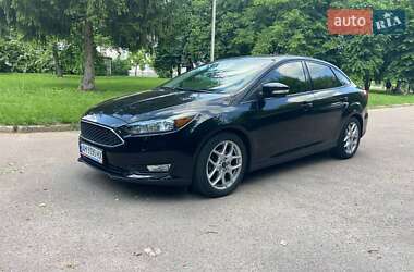 Седан Ford Focus 2015 в 
