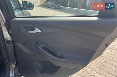Хэтчбек Ford Focus 2016 в 