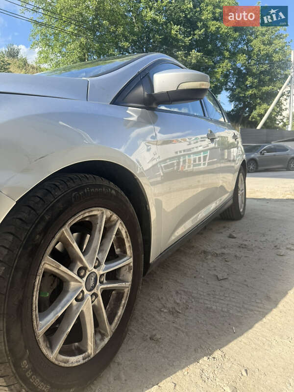 Седан Ford Focus 2017 в Львове