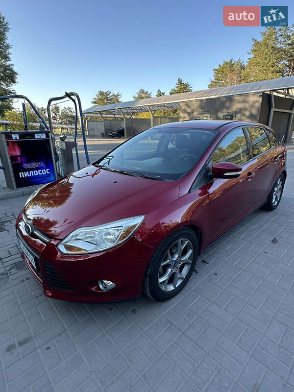 Хэтчбек Ford Focus 2014 в Днепре