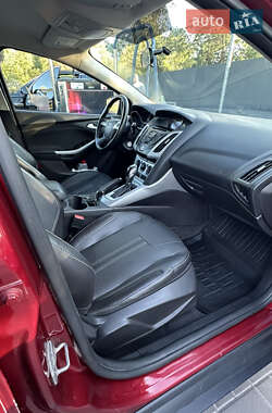 Хэтчбек Ford Focus 2014 в 