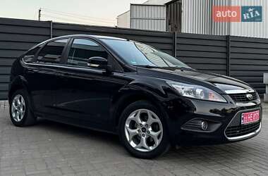 Хэтчбек Ford Focus 2009 в 