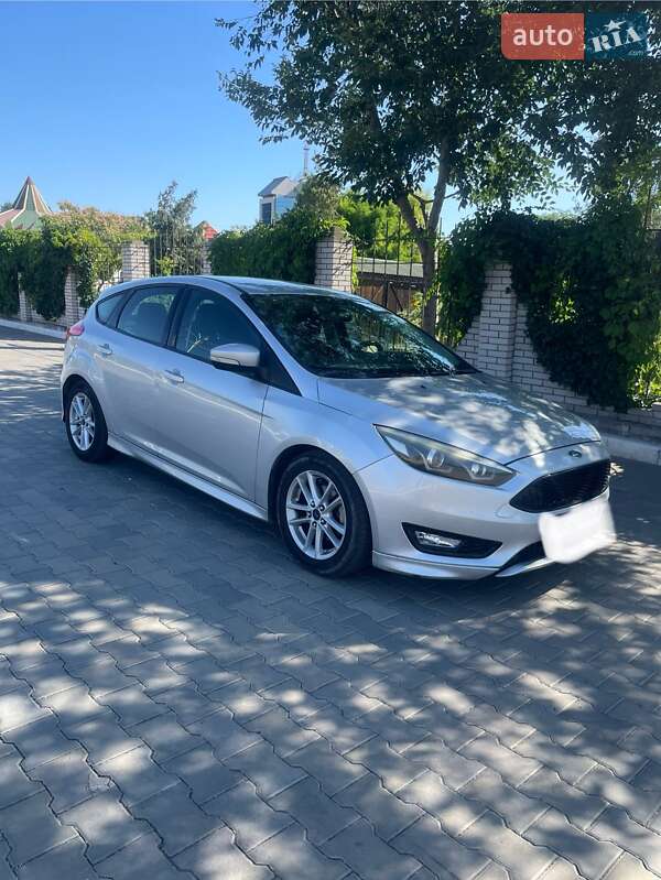 Хэтчбек Ford Focus 2015 в Измаиле