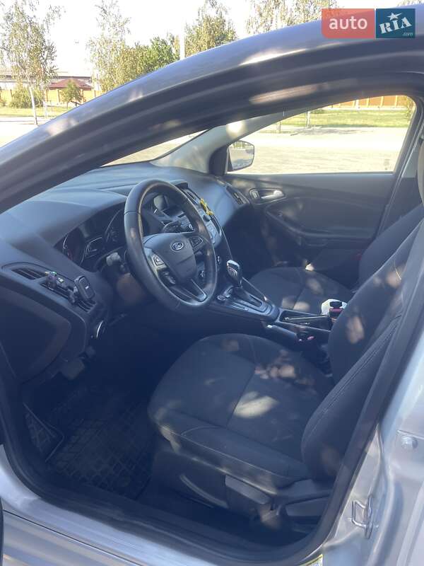 Хэтчбек Ford Focus 2015 в Измаиле