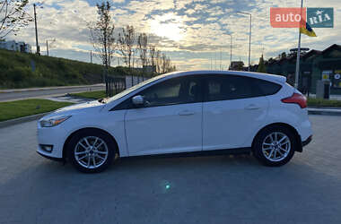 Хэтчбек Ford Focus 2015 в 