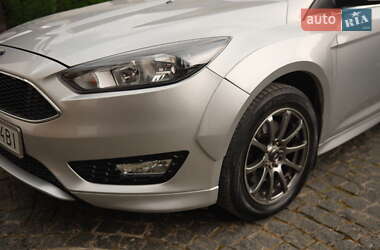 Седан Ford Focus 2013 в 