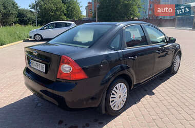 Седан Ford Focus 2010 в 