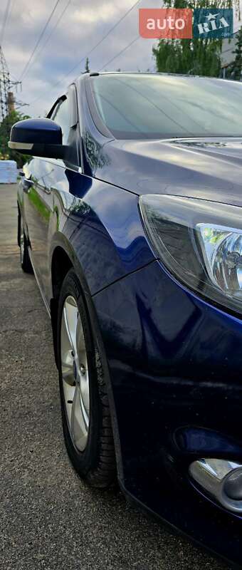 Седан Ford Focus 2012 в Киеве