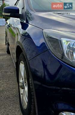 Седан Ford Focus 2012 в 