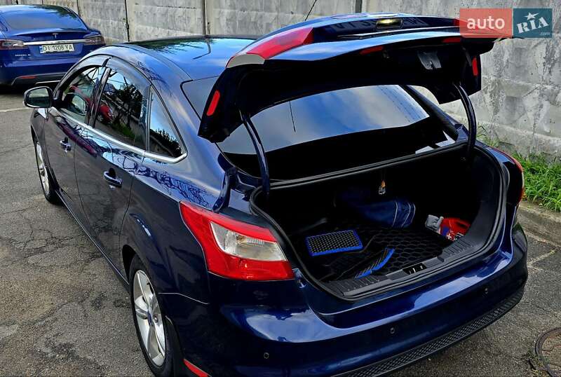 Седан Ford Focus 2012 в Киеве
