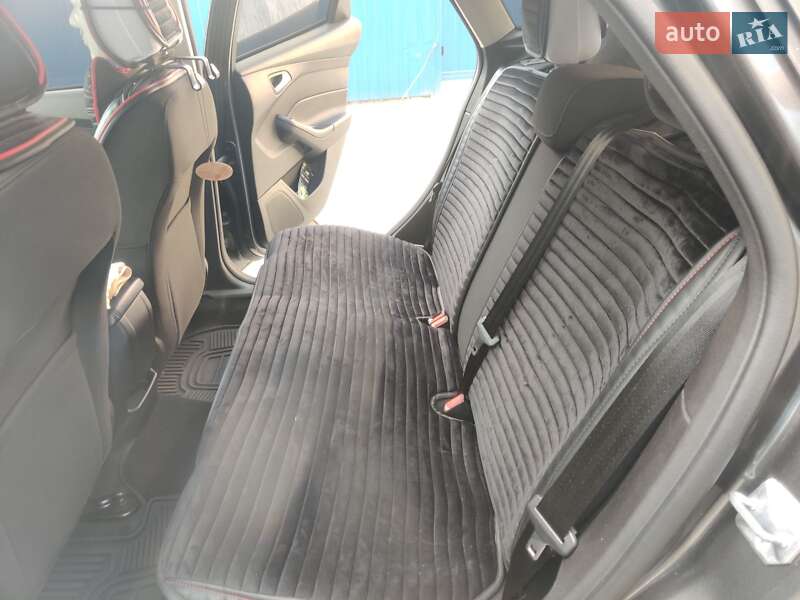 Хетчбек Ford Focus 2015 в Києві