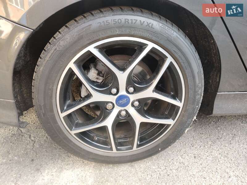 Хетчбек Ford Focus 2015 в Києві