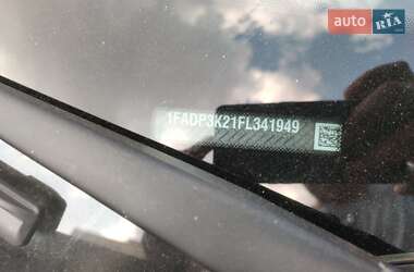 Хэтчбек Ford Focus 2015 в 