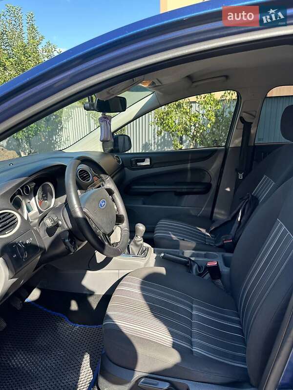 Хэтчбек Ford Focus 2008 в Ивано-Франковске