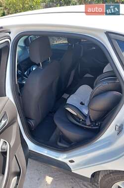 Седан Ford Focus 2018 в 