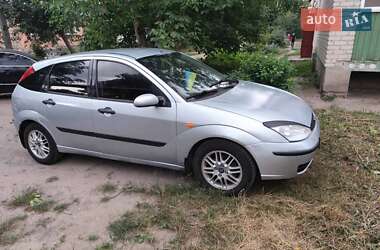 Хэтчбек Ford Focus 2003 в Гребенке