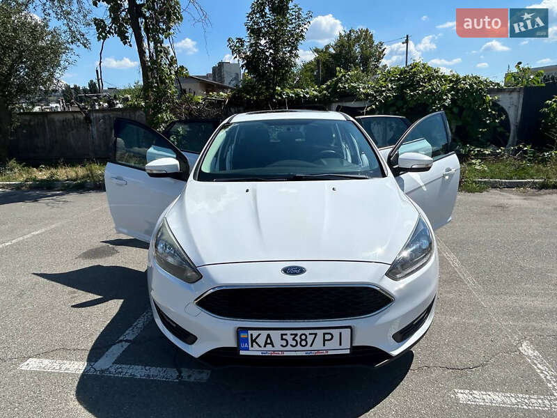 Хэтчбек Ford Focus 2018 в Киеве
