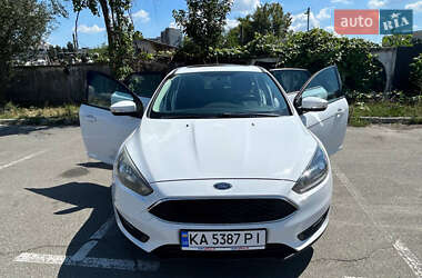 Хэтчбек Ford Focus 2018 в 