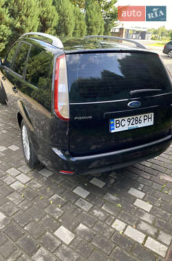Универсал Ford Focus 2010 в 