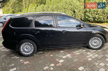 Универсал Ford Focus 2010 в 