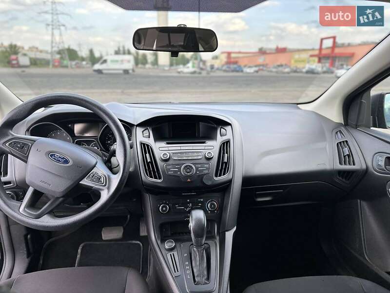 Седан Ford Focus 2017 в Киеве