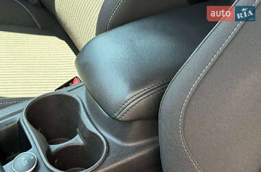 Хэтчбек Ford Focus 2013 в 