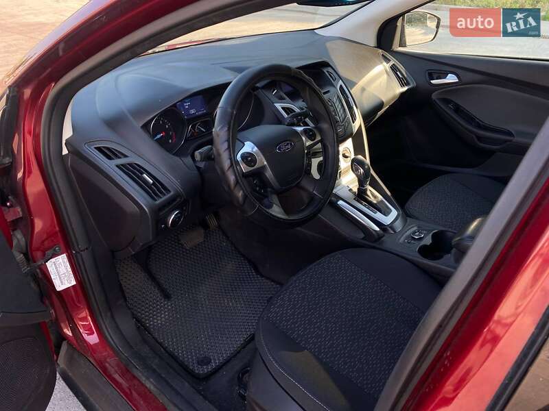 Хэтчбек Ford Focus 2012 в Киеве