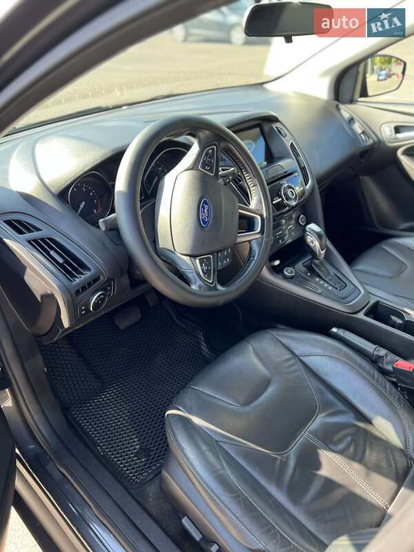 Хэтчбек Ford Focus 2015 в Одессе