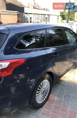 Универсал Ford Focus 2014 в 