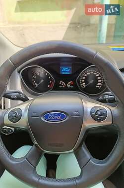 Седан Ford Focus 2013 в 